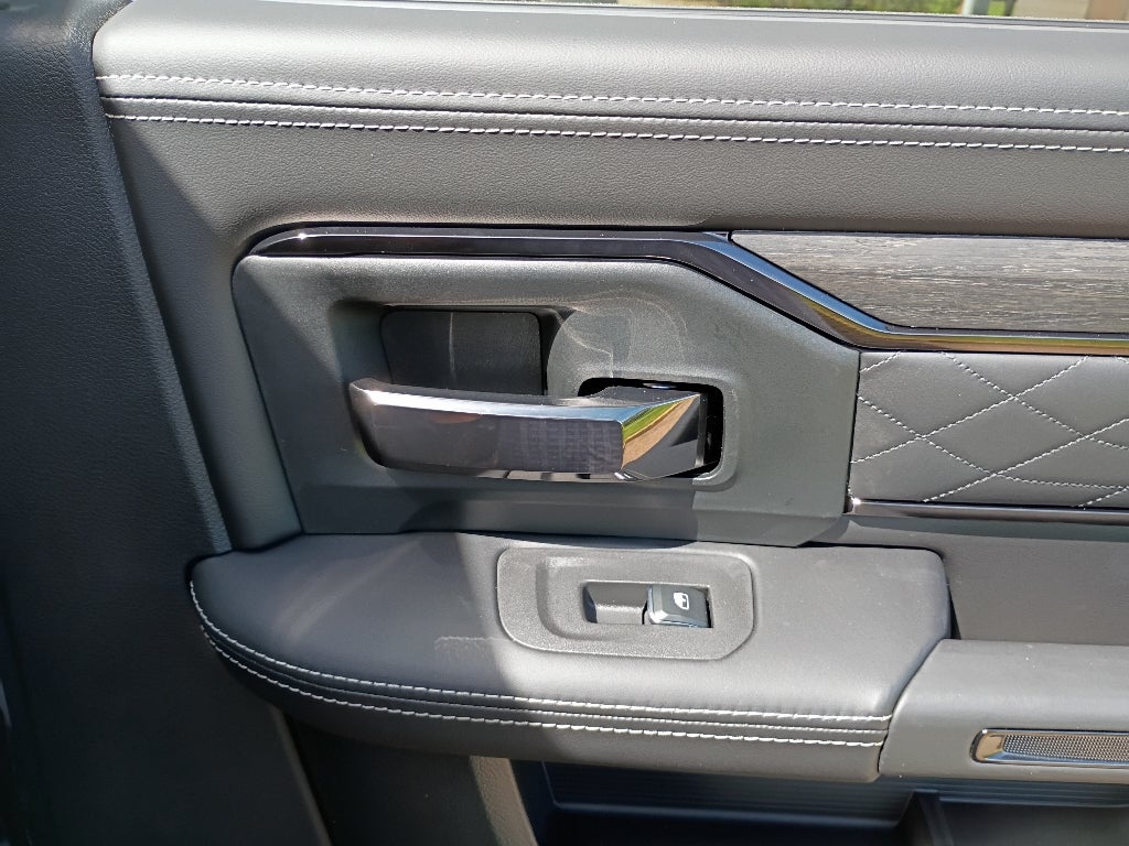 2027 RAM 2500 Limited