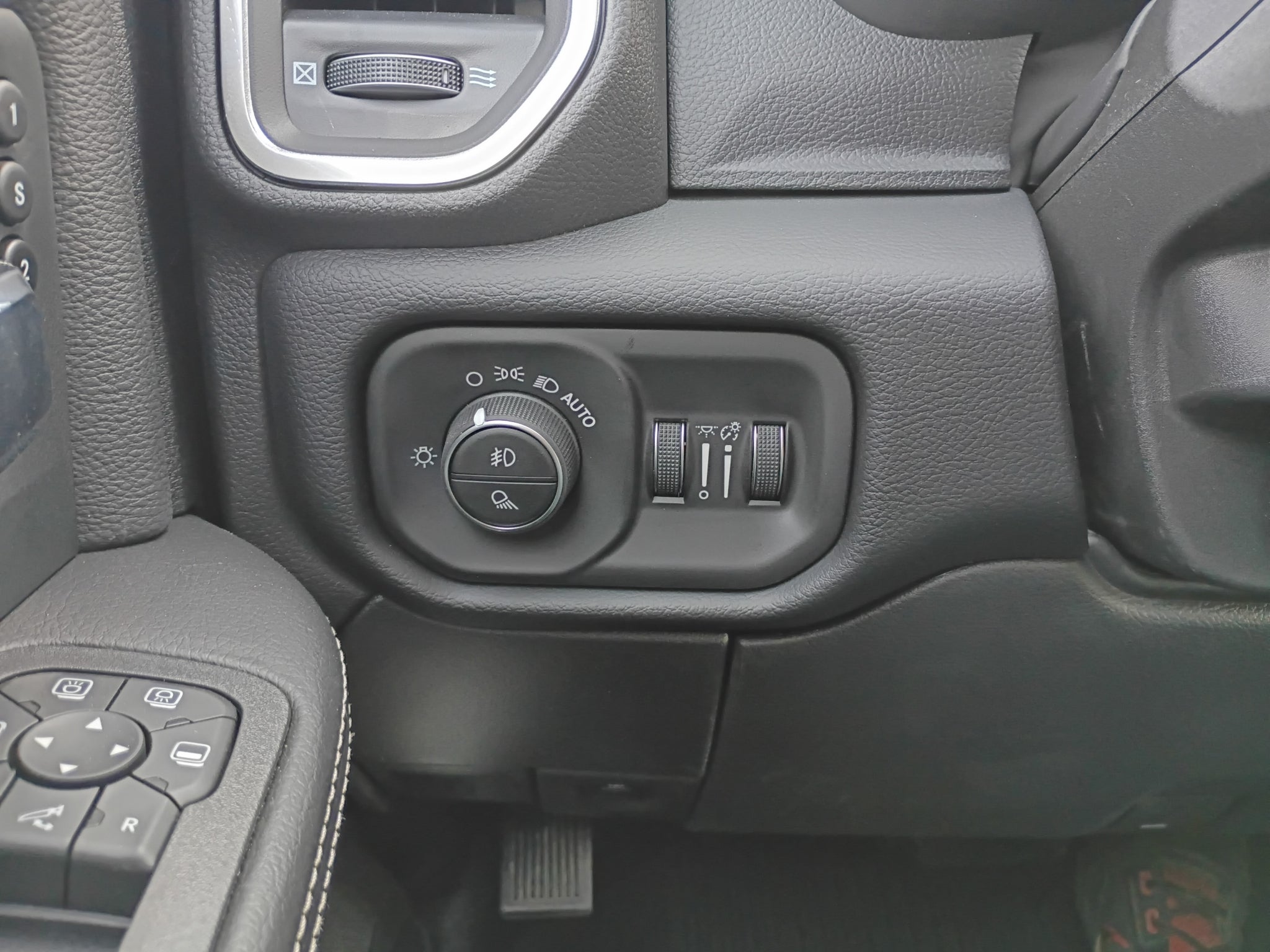 2027 RAM 3500 Laramie