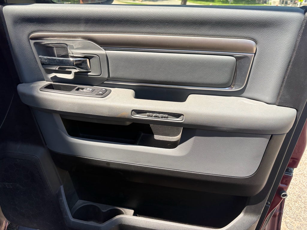 2019 RAM 1500 Classic SLT