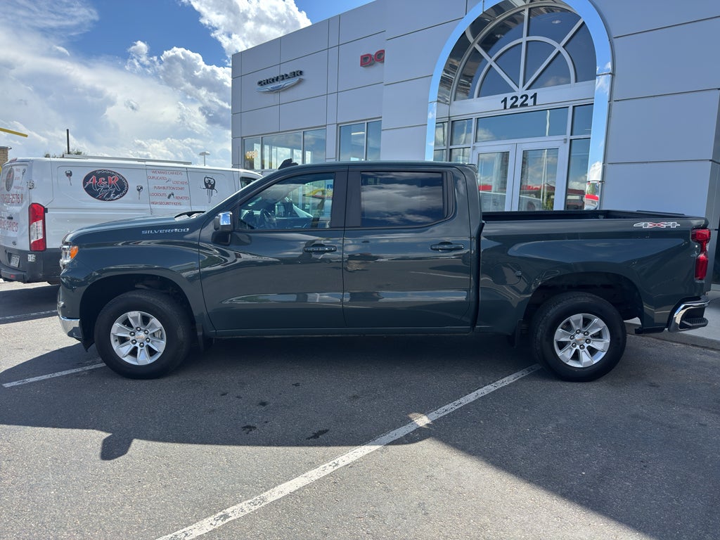 2025 Chevrolet Silverado 1500 LT
