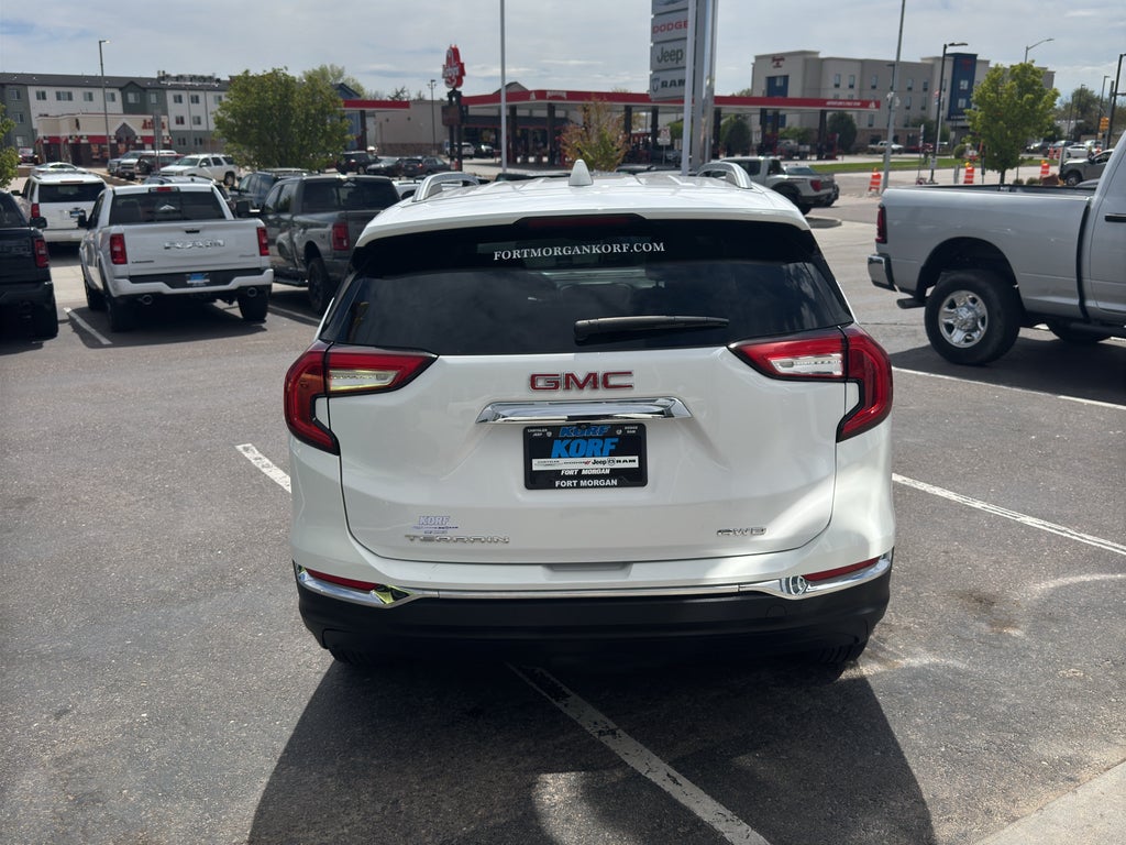 2024 GMC Terrain SLT