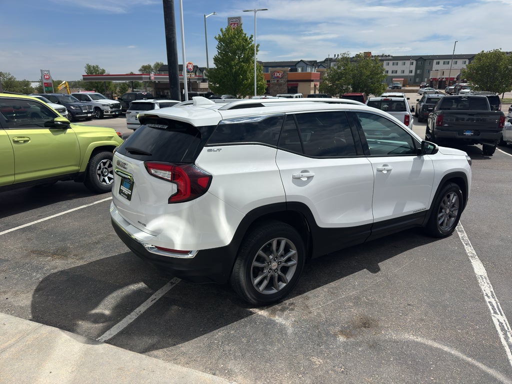 2024 GMC Terrain SLT