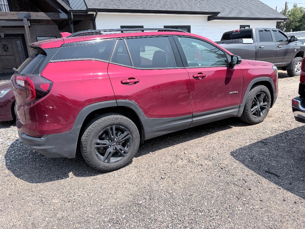 2023 GMC Terrain AT4