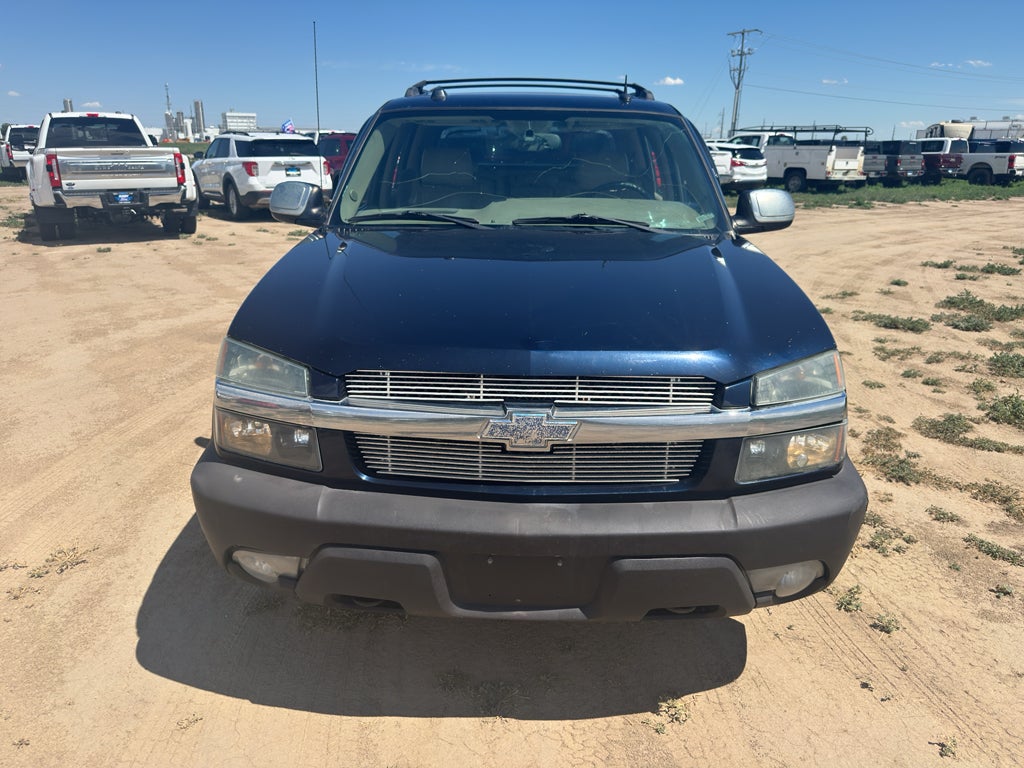 2004 Chevrolet Avalanche Base