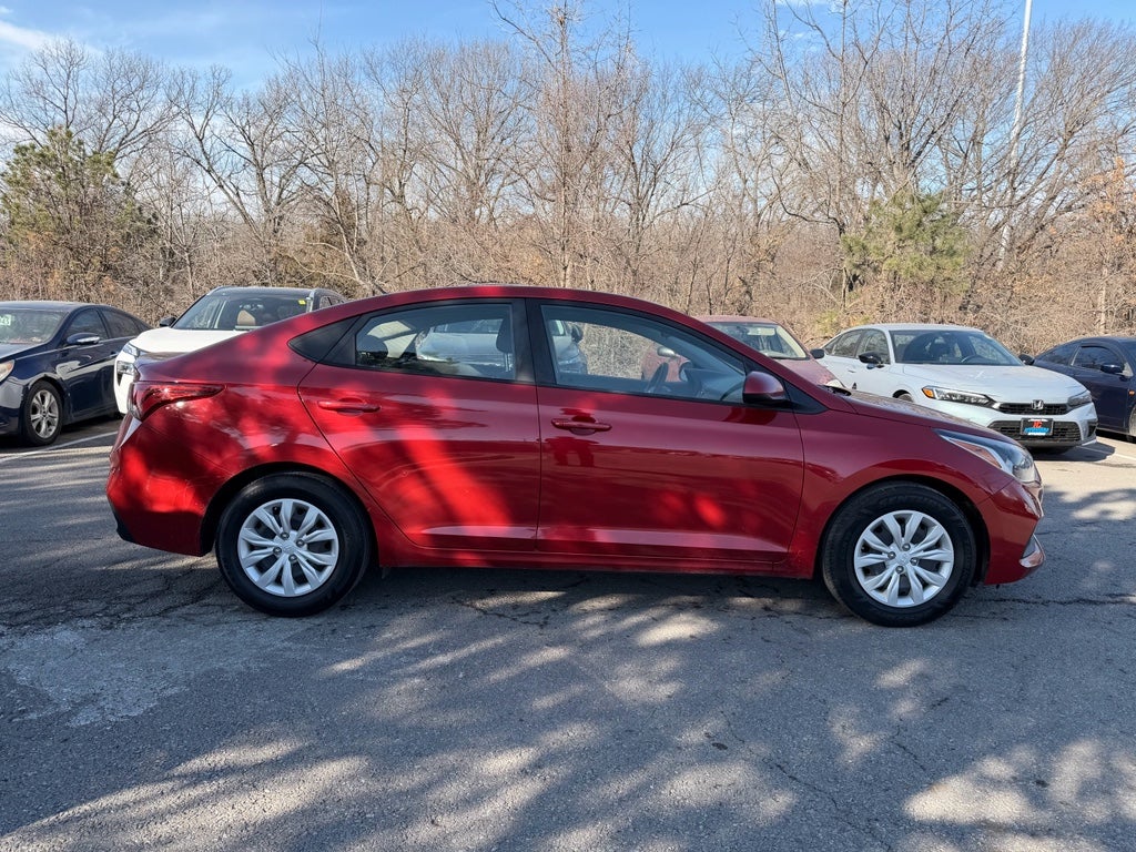 2020 Hyundai Accent SE