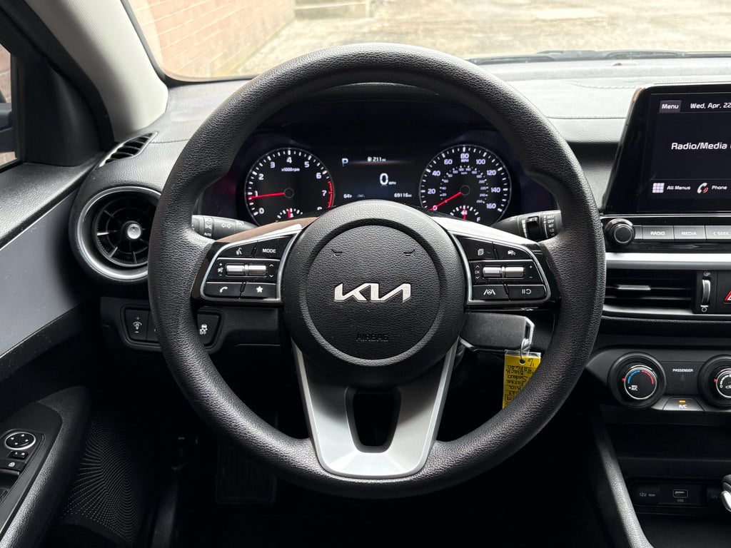 2023 Kia Forte LXS