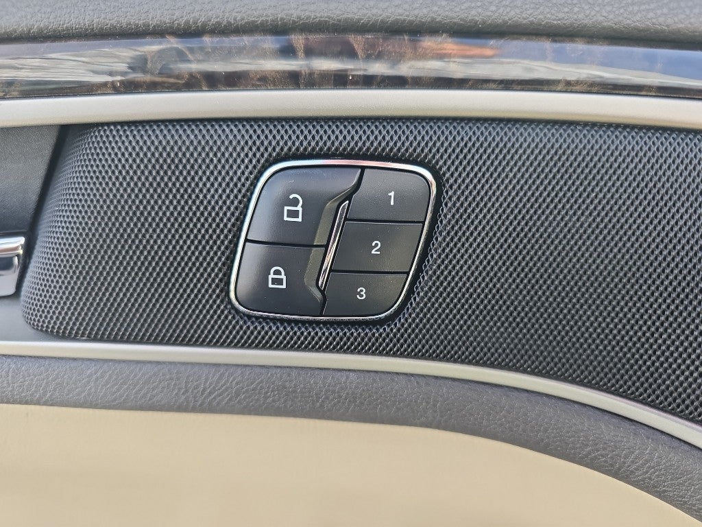 2016 Lincoln MKZ Base