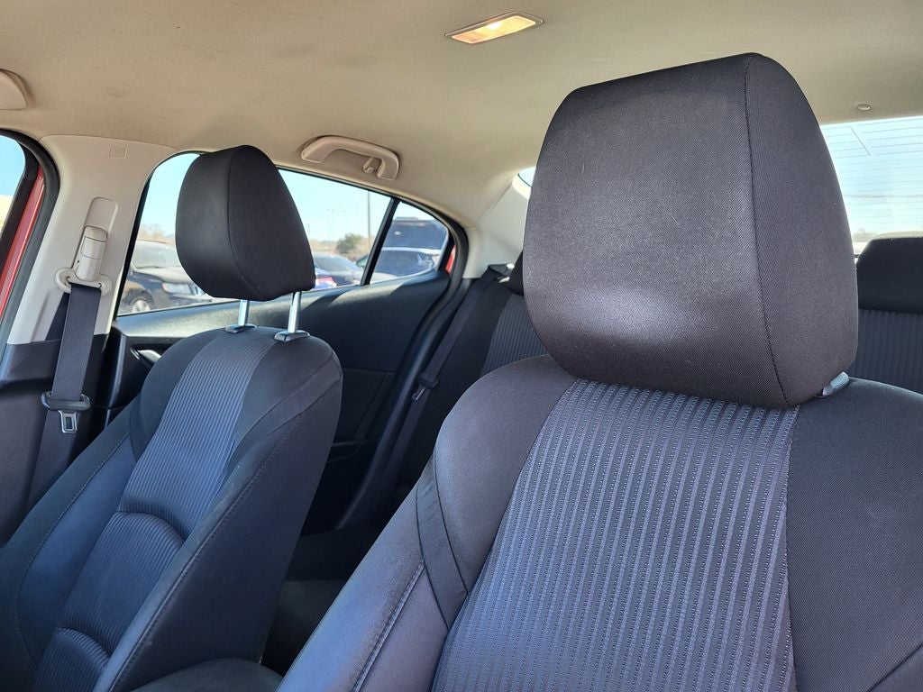 2014 Mazda Mazda3 i Touring w/SKYACTIV-G