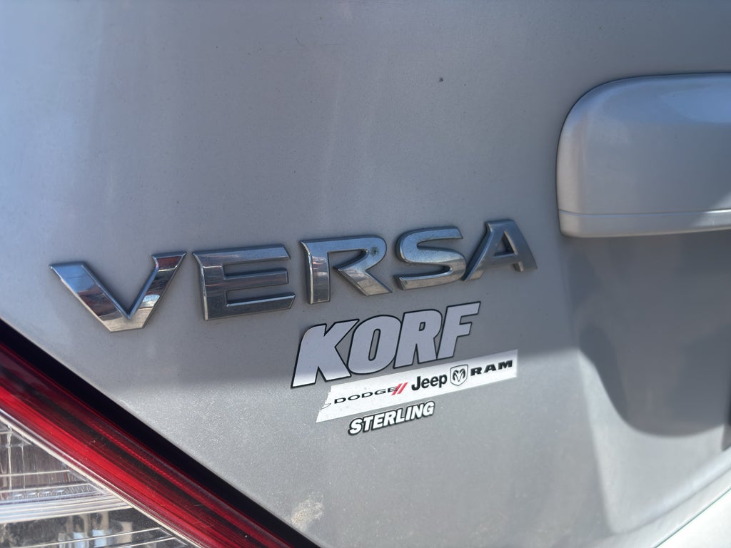 2016 Nissan Versa SV