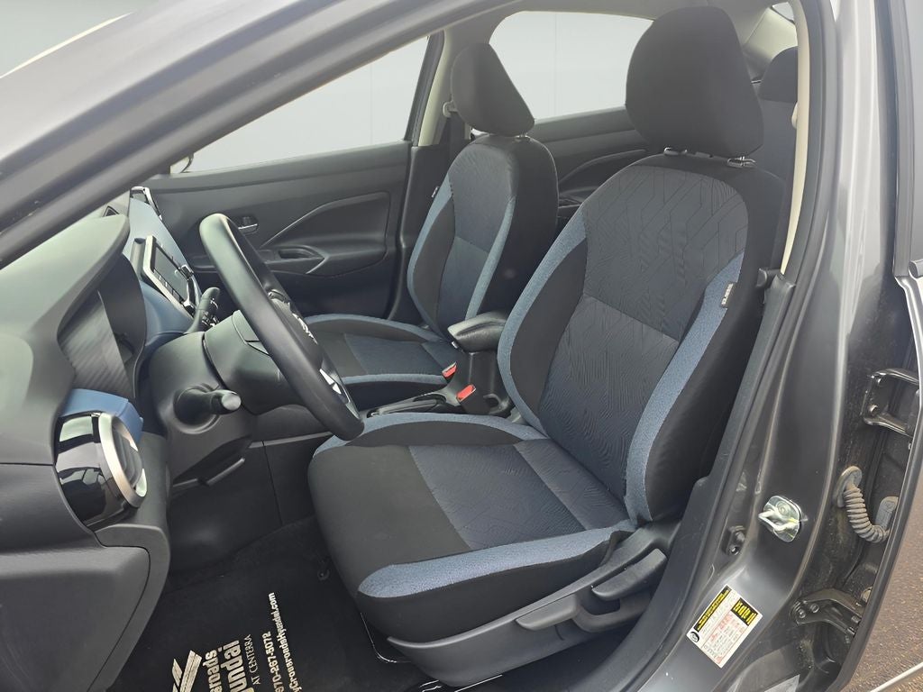 2025 Nissan Versa SV