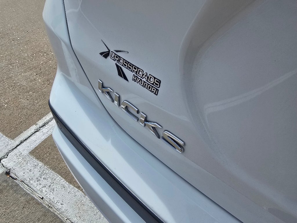 2021 Nissan Kicks S