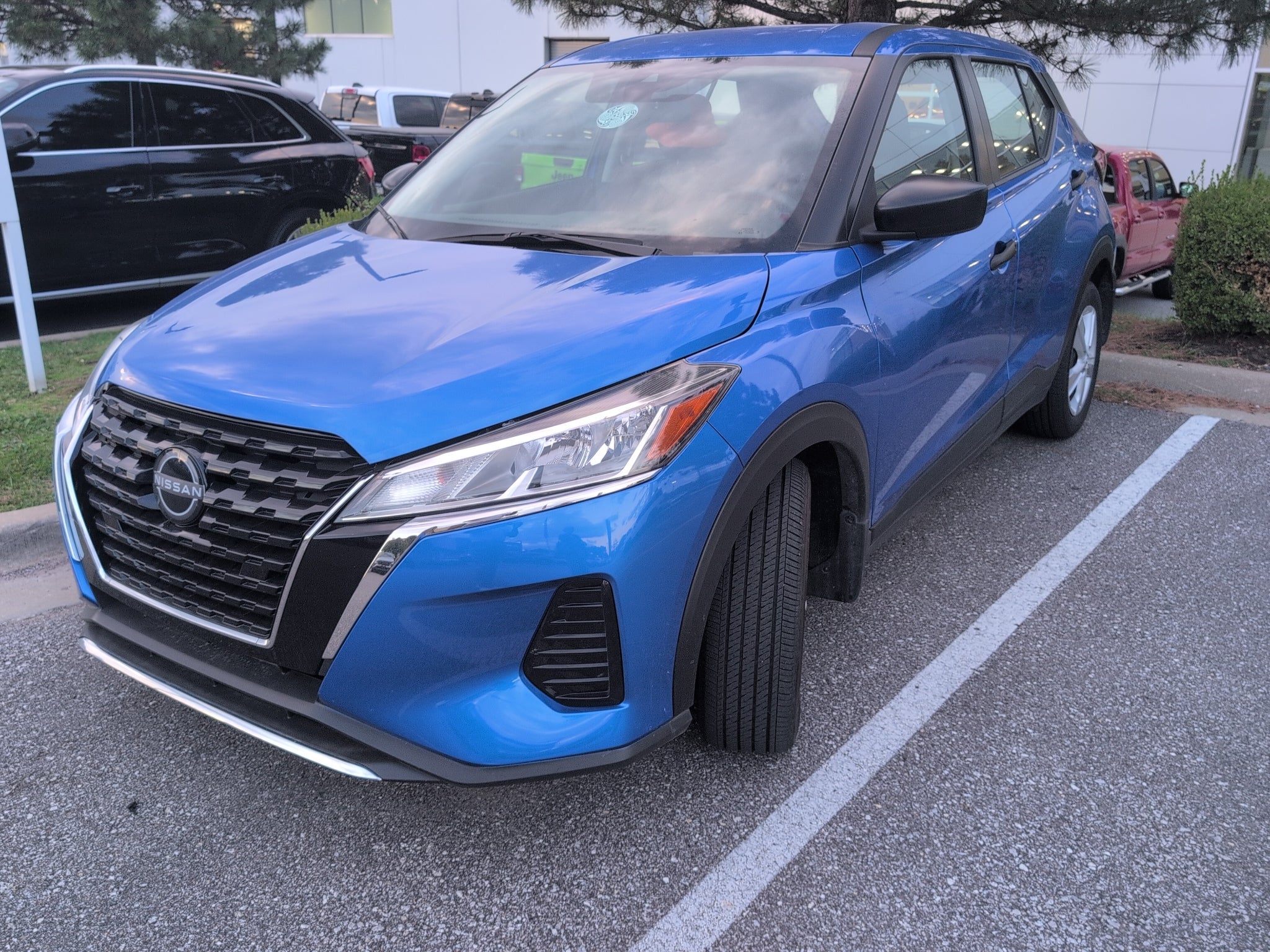 2025 Nissan KICKS PLAY Base