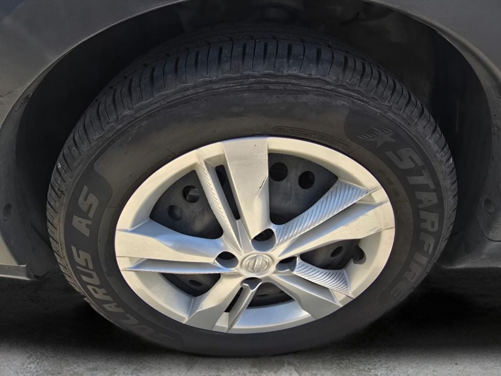 2023 Nissan Kicks S
