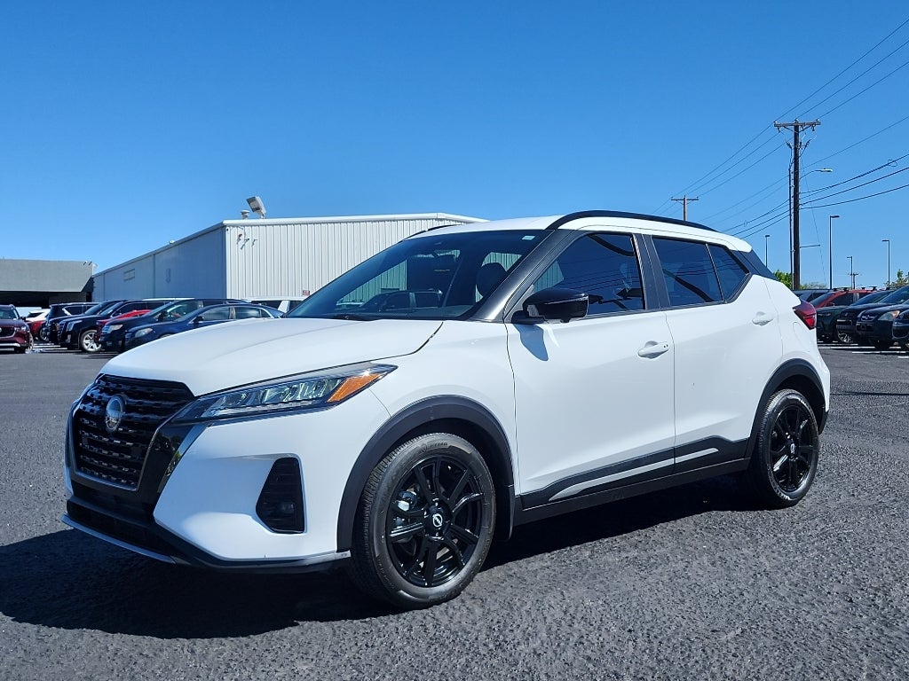 2024 Nissan Kicks SR