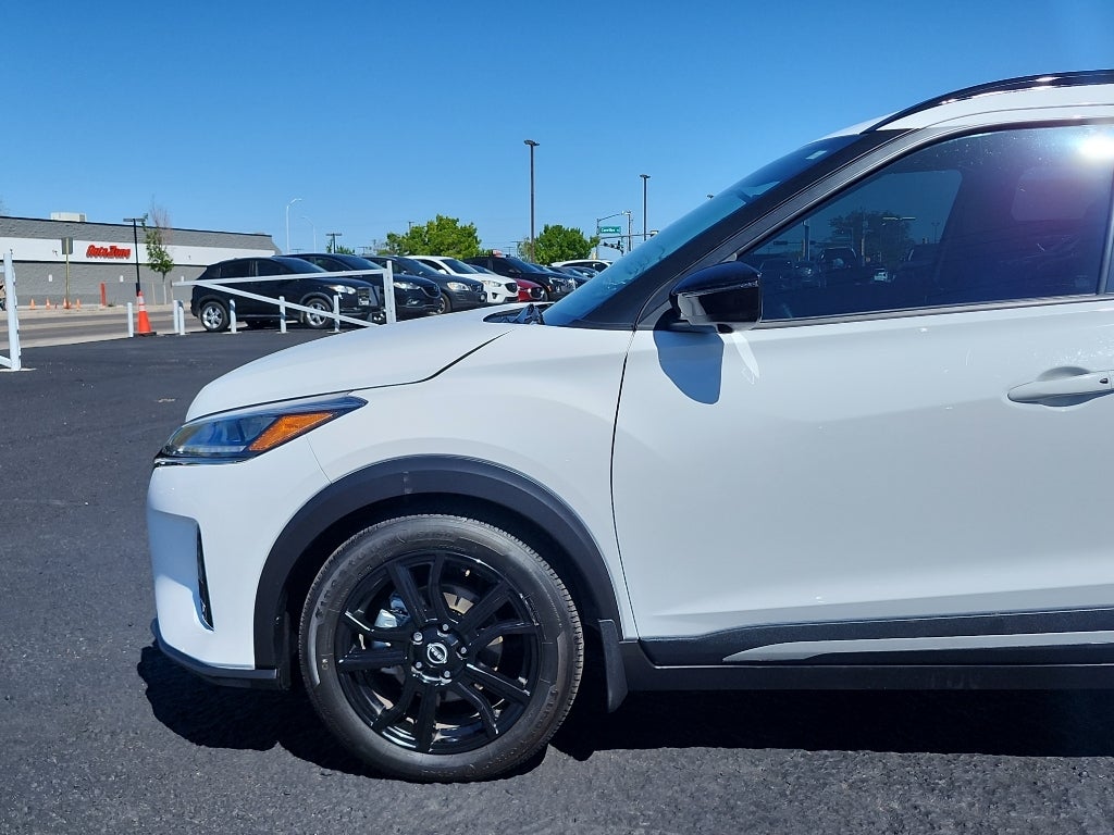2024 Nissan Kicks SR
