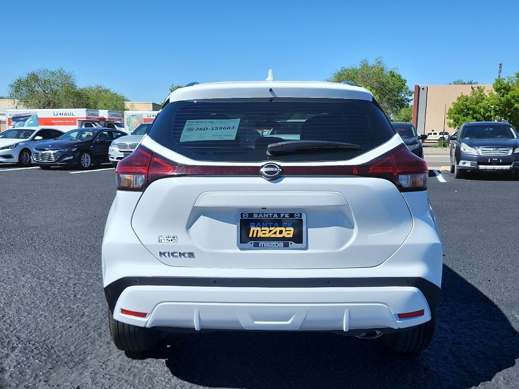 2024 Nissan Kicks SR