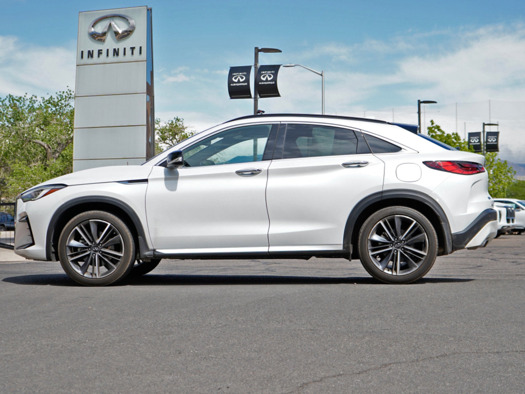 2023 INFINITI QX55 ESSENTIAL