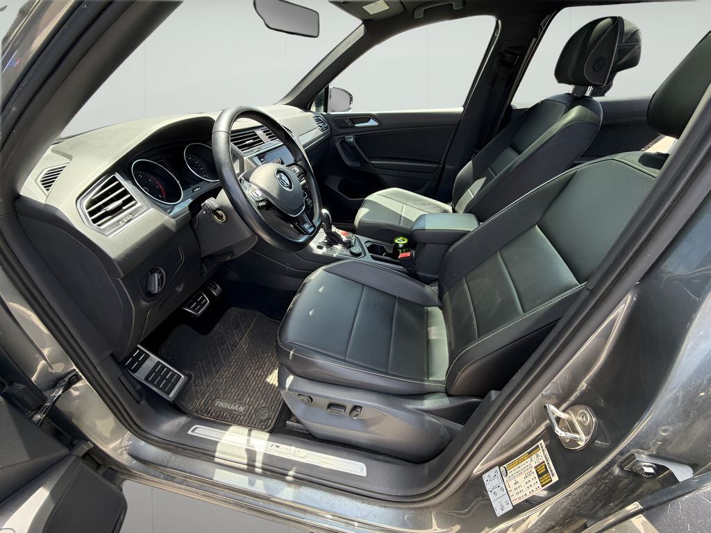 2021 Volkswagen Tiguan SE R-Line Black