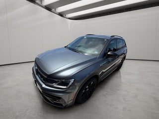 2021 Volkswagen Tiguan SE R-Line Black