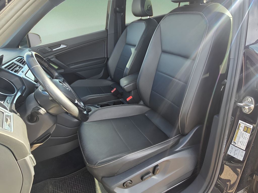 2021 Volkswagen Tiguan SE R-Line Black