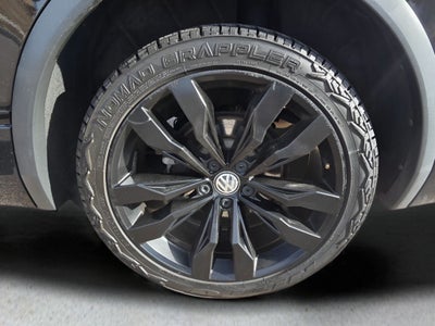 2021 Volkswagen Tiguan SE R-Line Black