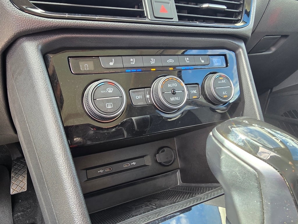 2023 Volkswagen Taos SEL