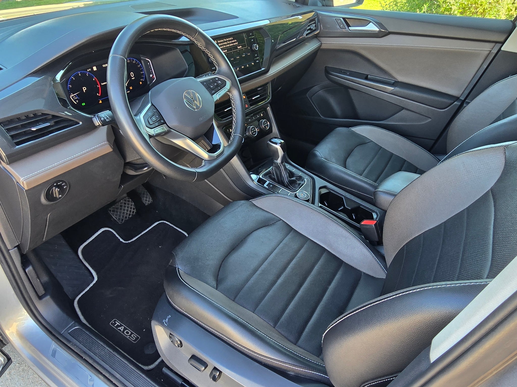 2023 Volkswagen Taos SEL