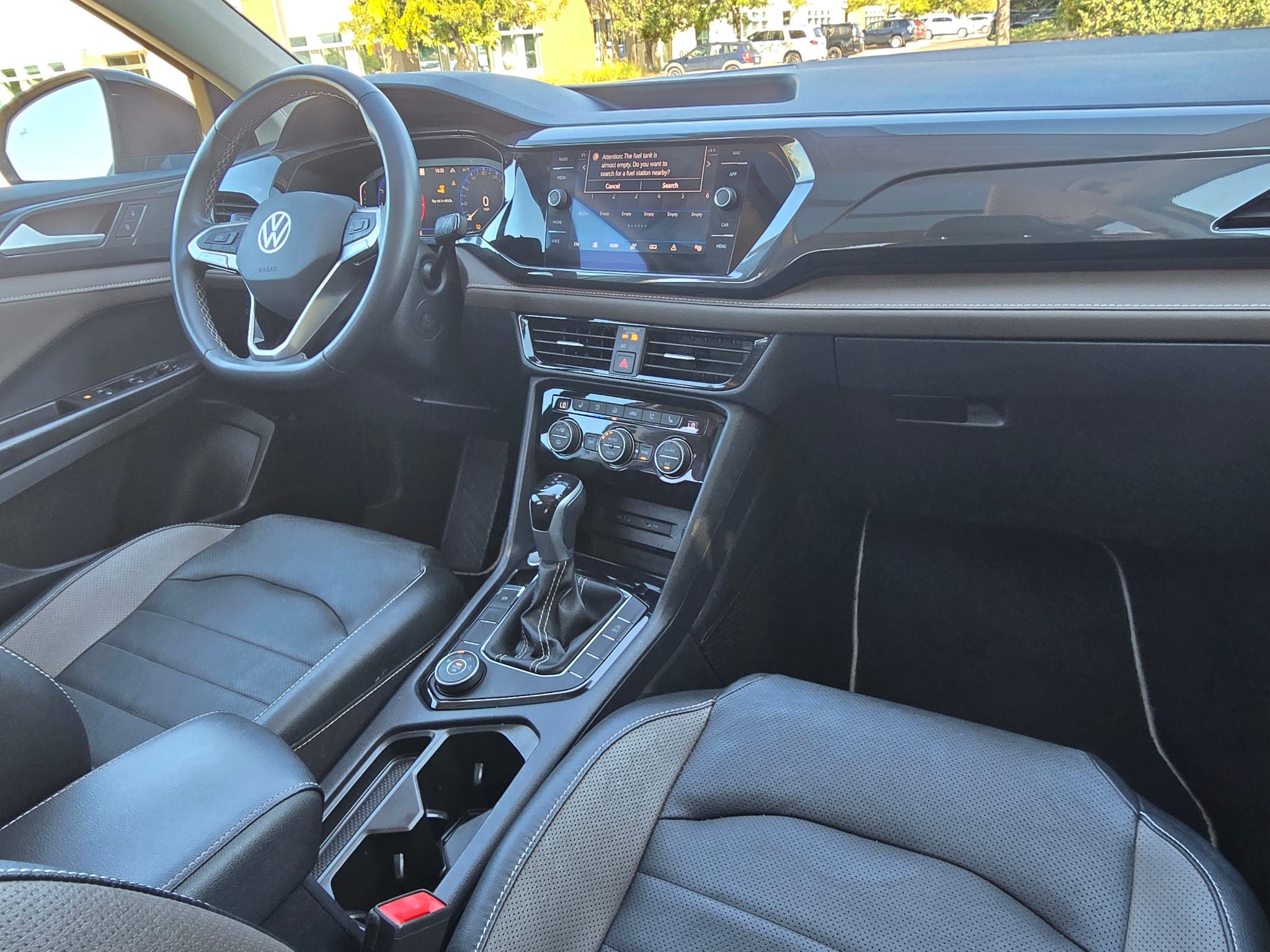 2023 Volkswagen Taos SEL
