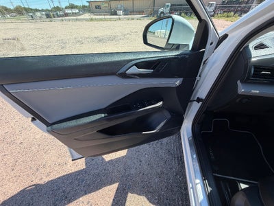 2023 Volkswagen Taos SEL