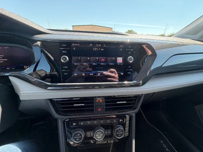 2023 Volkswagen Taos SEL