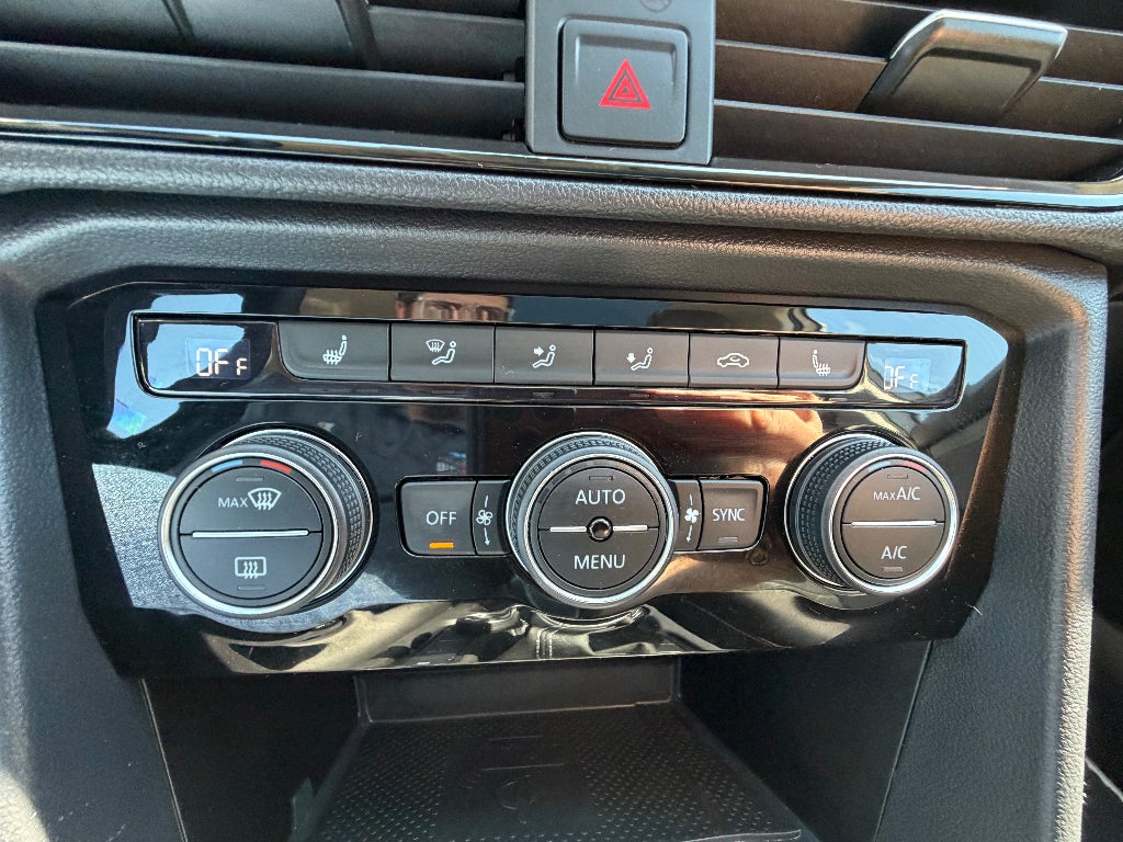 2023 Volkswagen Taos SEL