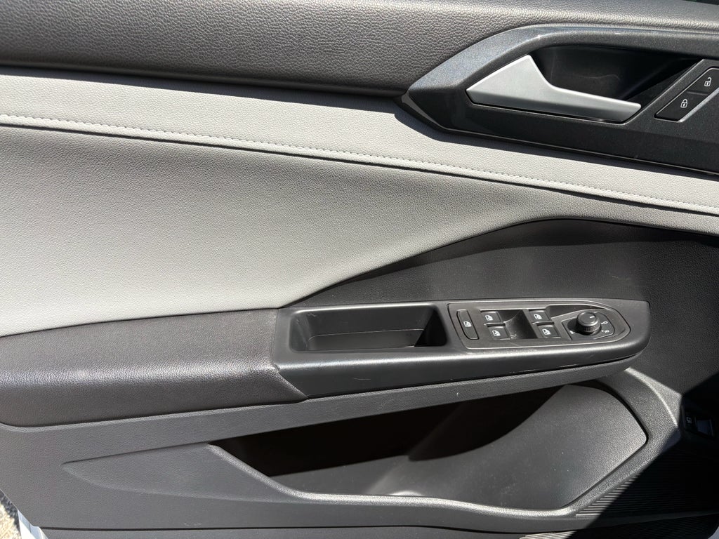 2023 Volkswagen Taos SEL