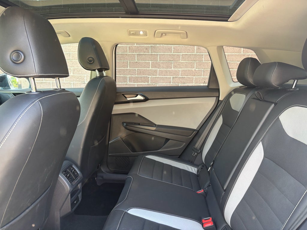 2023 Volkswagen Taos SEL