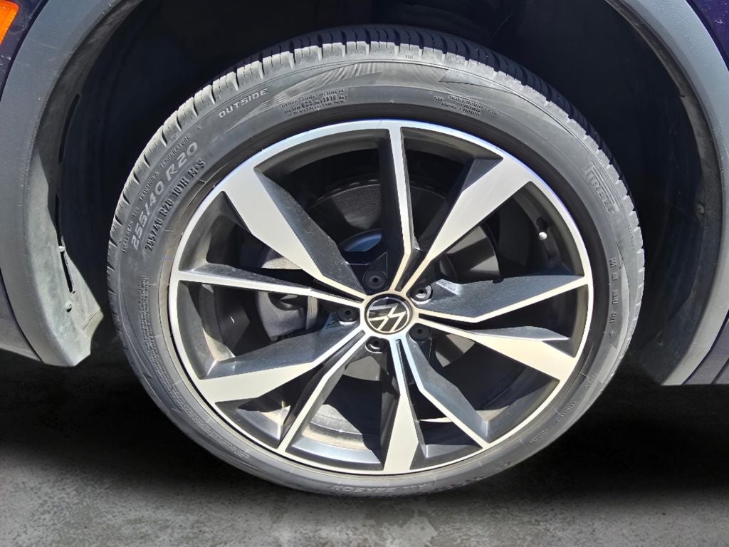 2022 Volkswagen Tiguan SEL R-Line