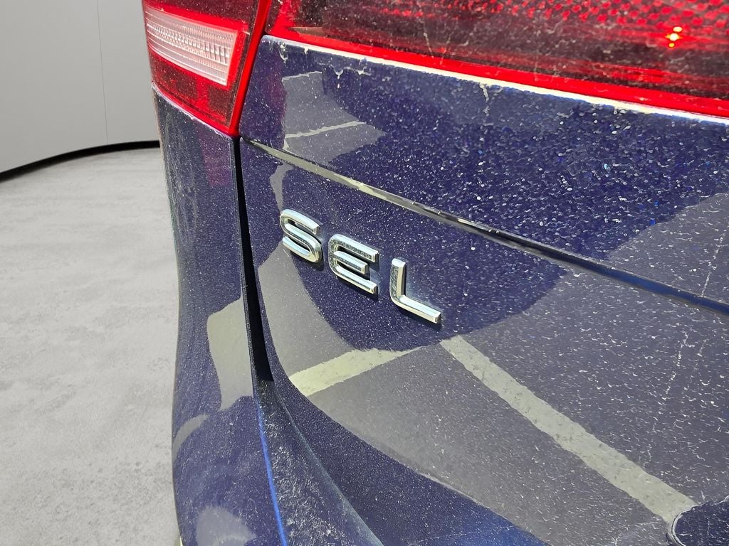 2022 Volkswagen Tiguan SEL R-Line