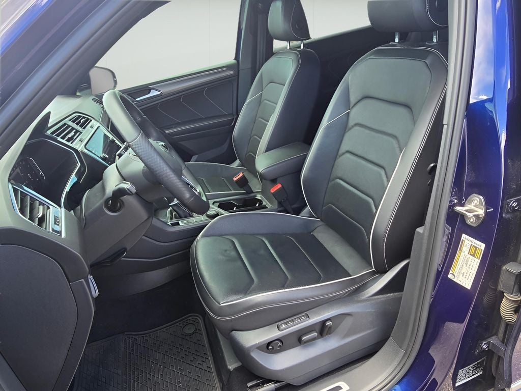 2022 Volkswagen Tiguan SEL R-Line