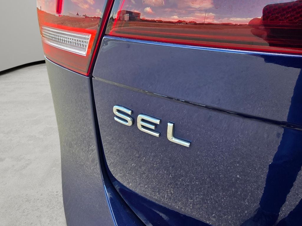 2022 Volkswagen Tiguan SEL R-Line