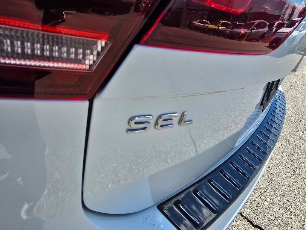 2022 Volkswagen Tiguan SEL R-Line