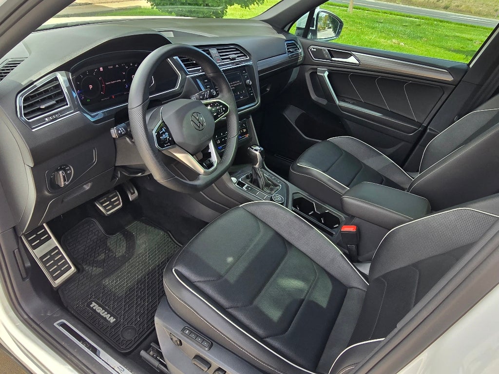 2022 Volkswagen Tiguan SEL R-Line