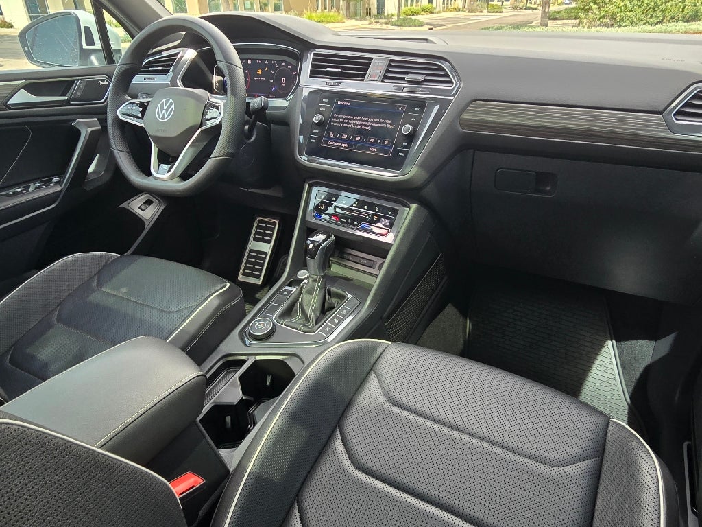 2022 Volkswagen Tiguan SEL R-Line