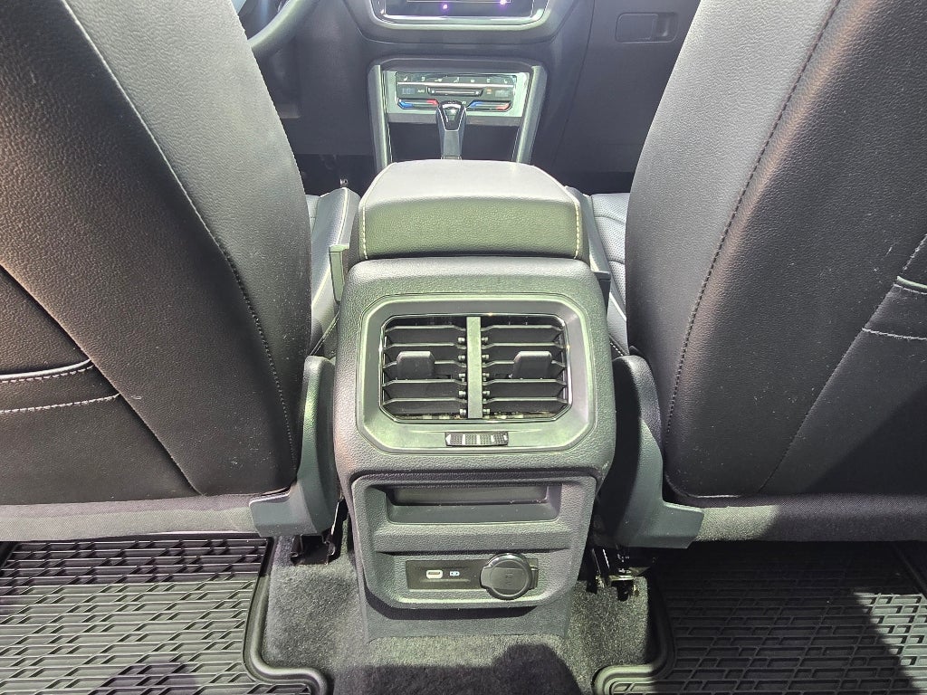 2022 Volkswagen Tiguan SEL R-Line