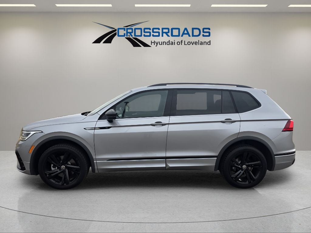2023 Volkswagen Tiguan SE R-Line Black