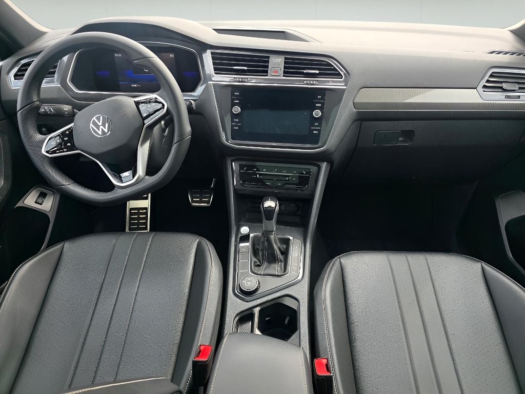 2022 Volkswagen Tiguan SE R-Line Black