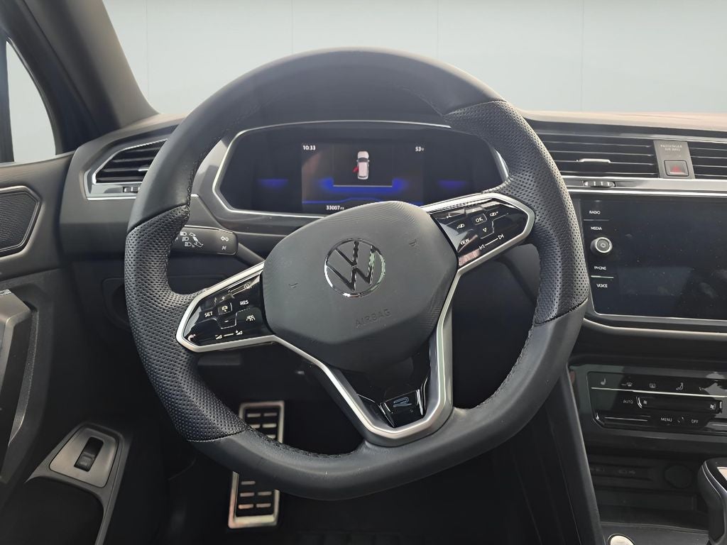2022 Volkswagen Tiguan SE R-Line Black