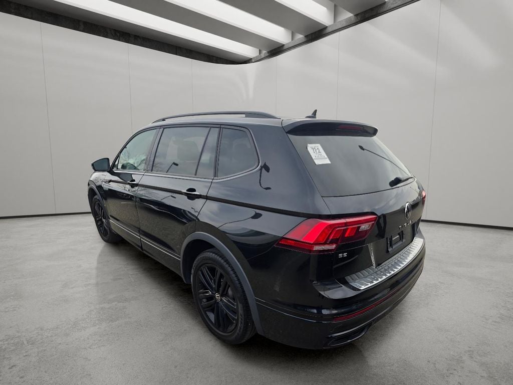 2022 Volkswagen Tiguan SE R-Line Black