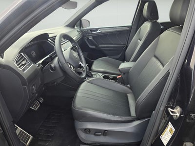 2022 Volkswagen Tiguan SE R-Line Black