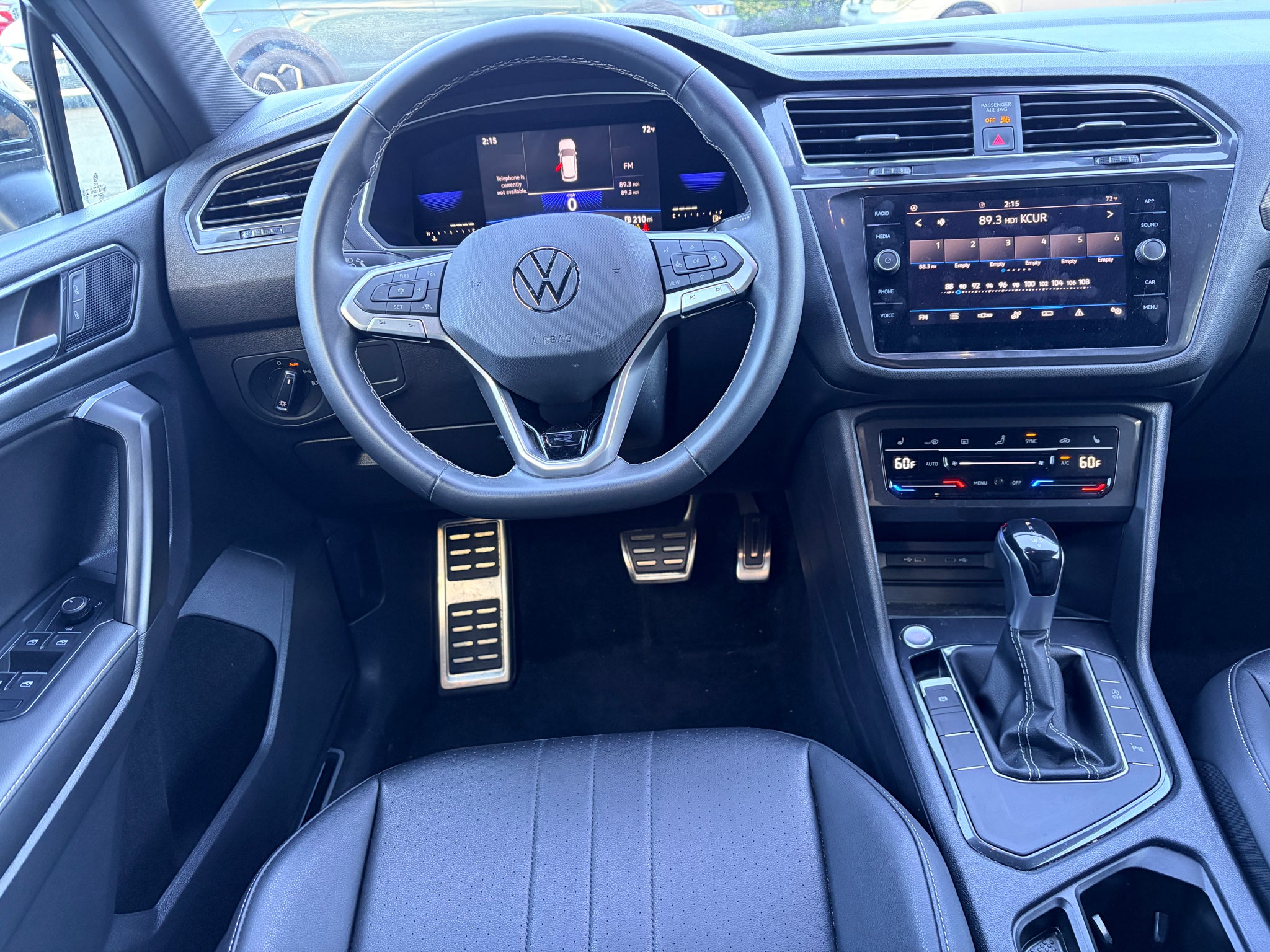 2023 Volkswagen Tiguan SE R-Line Black