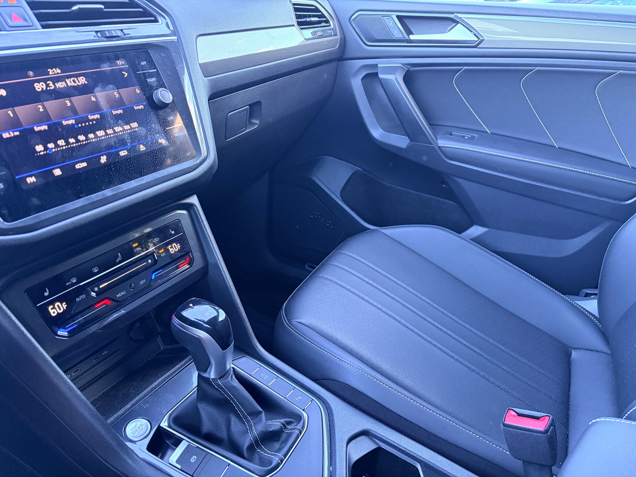 2023 Volkswagen Tiguan SE R-Line Black