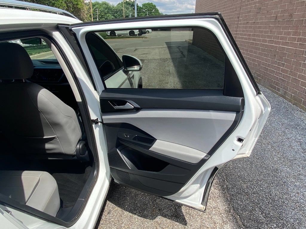 2023 Volkswagen Taos SE