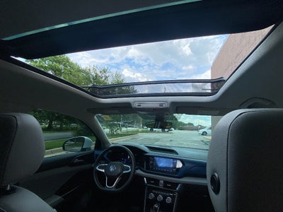 2023 Volkswagen Taos SE